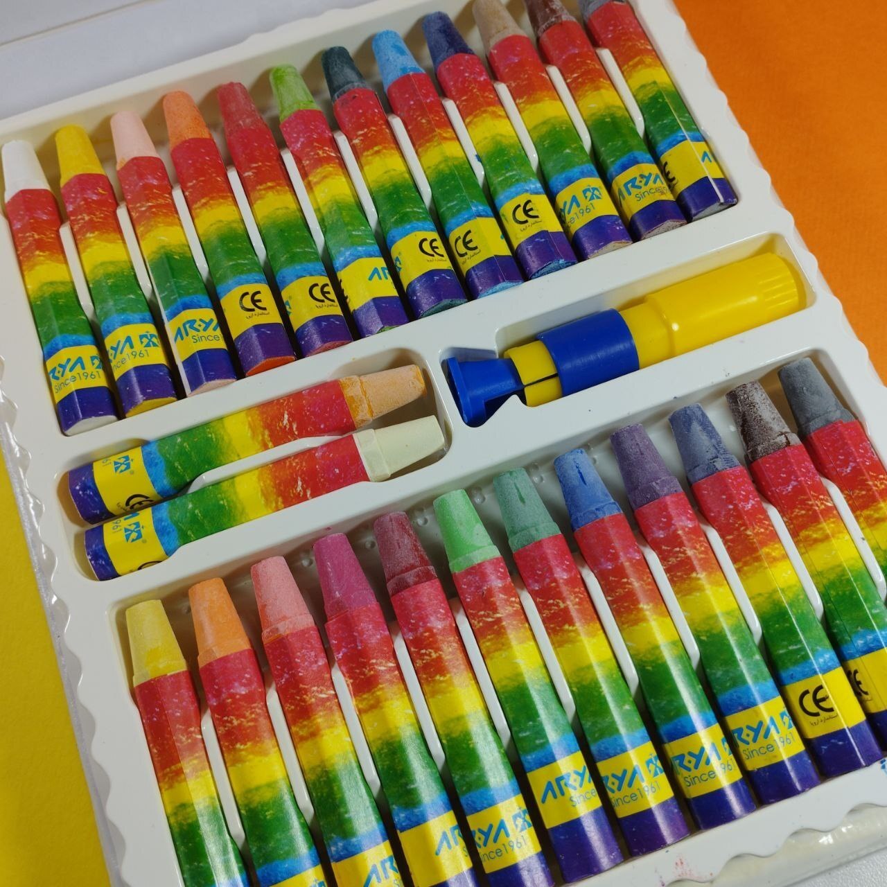  پاستل روغنی کلاسوری 2+24 رنگ آریا بوک کلاب ایران 2 