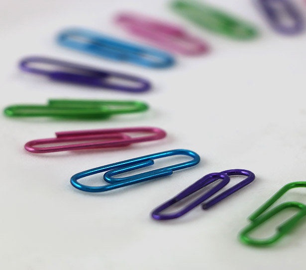  گیره کاغذ رنگی متالیک /28 میلی‌متری /مدل PC 103 / بسته 100 عددی بوک کلاب ایران 