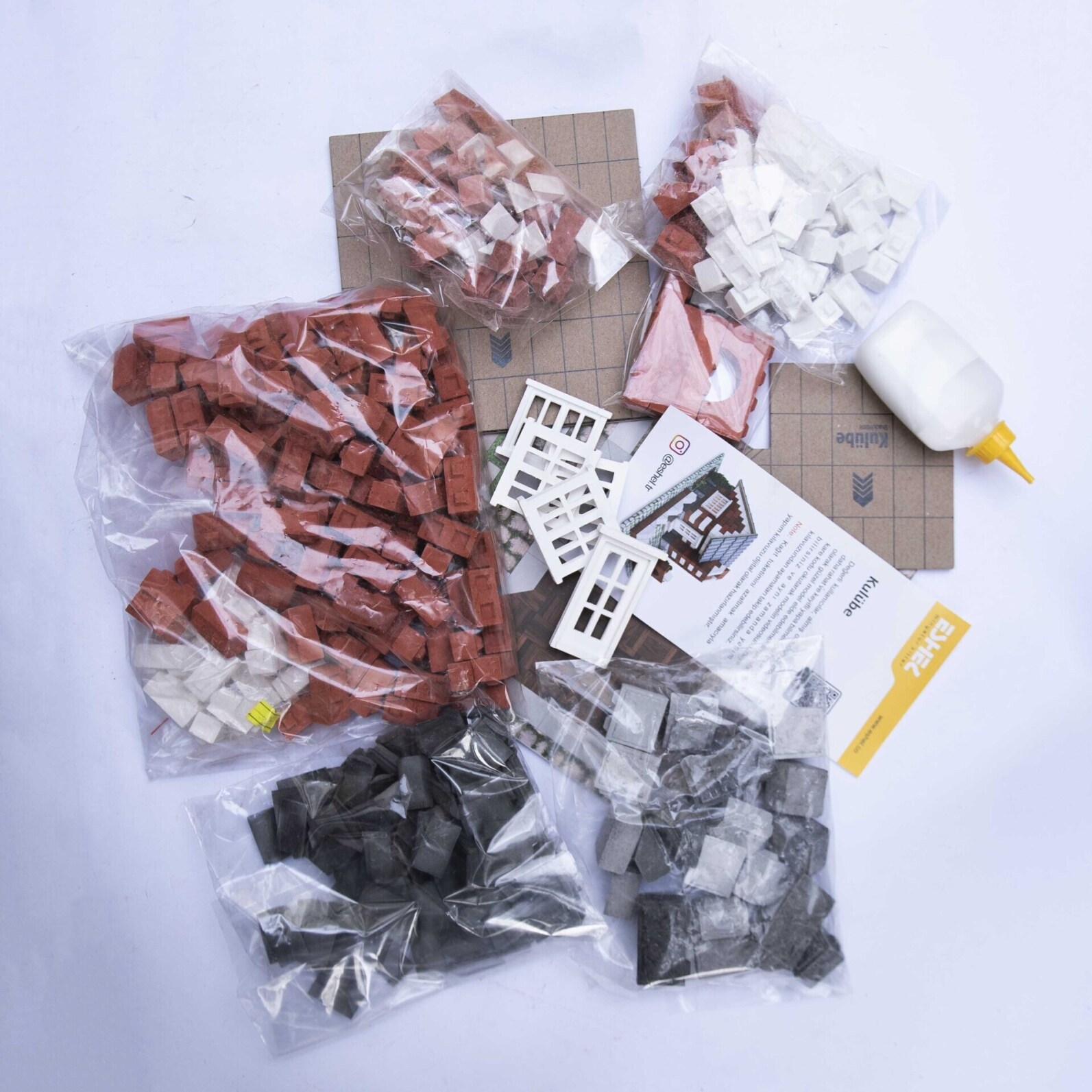  کیت ساختنی Eshel مدل کلبه 1:24 بوک کلاب ایران3 