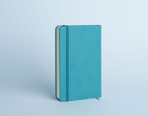  دفترچه یادداشت 96 برگ خط دار مدل مانا آراد | طرح آبی 4 بوک کلاب ایران 1 